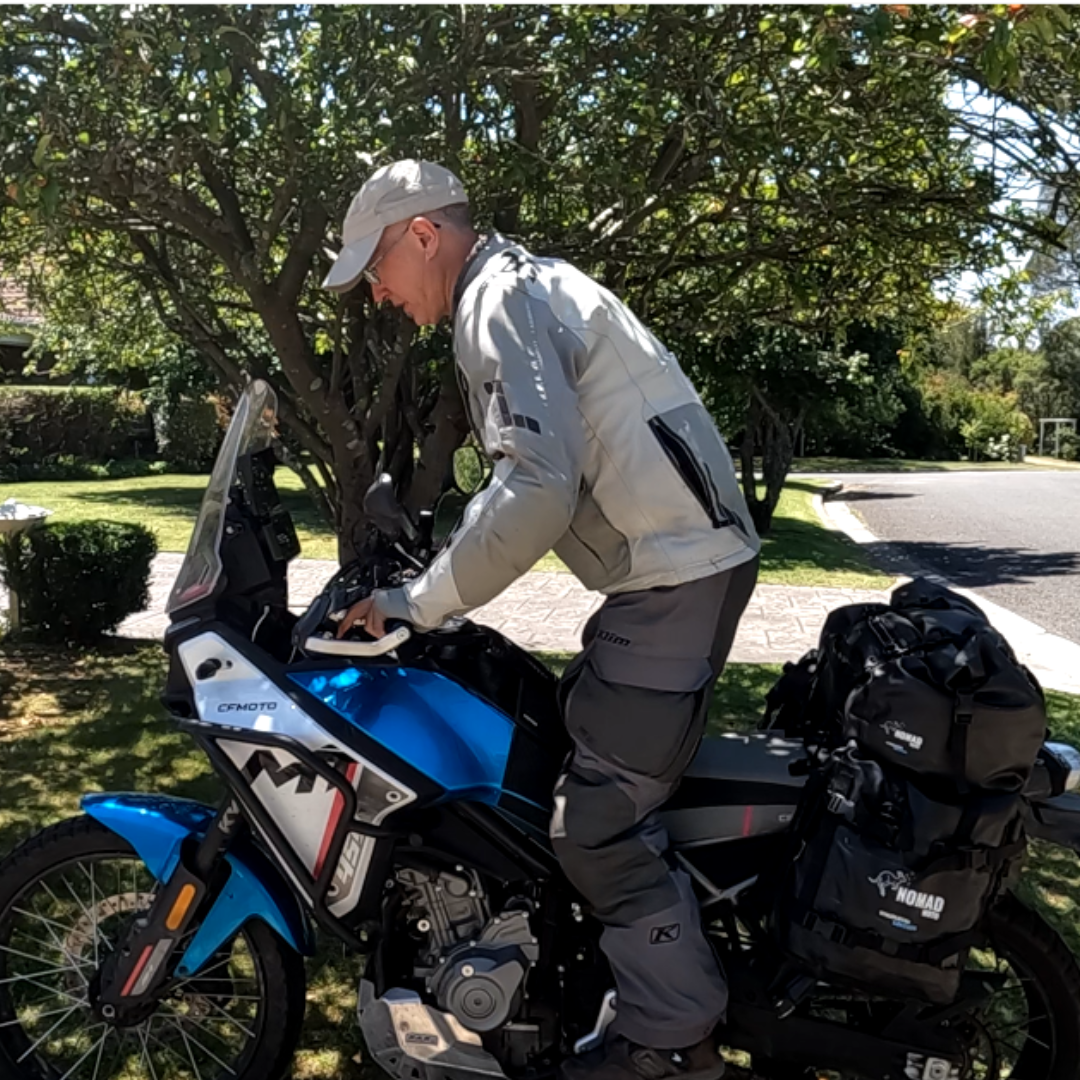 NOMAD MOTO Adjustable Stockman Rackless Base System - NOMAD MOTO