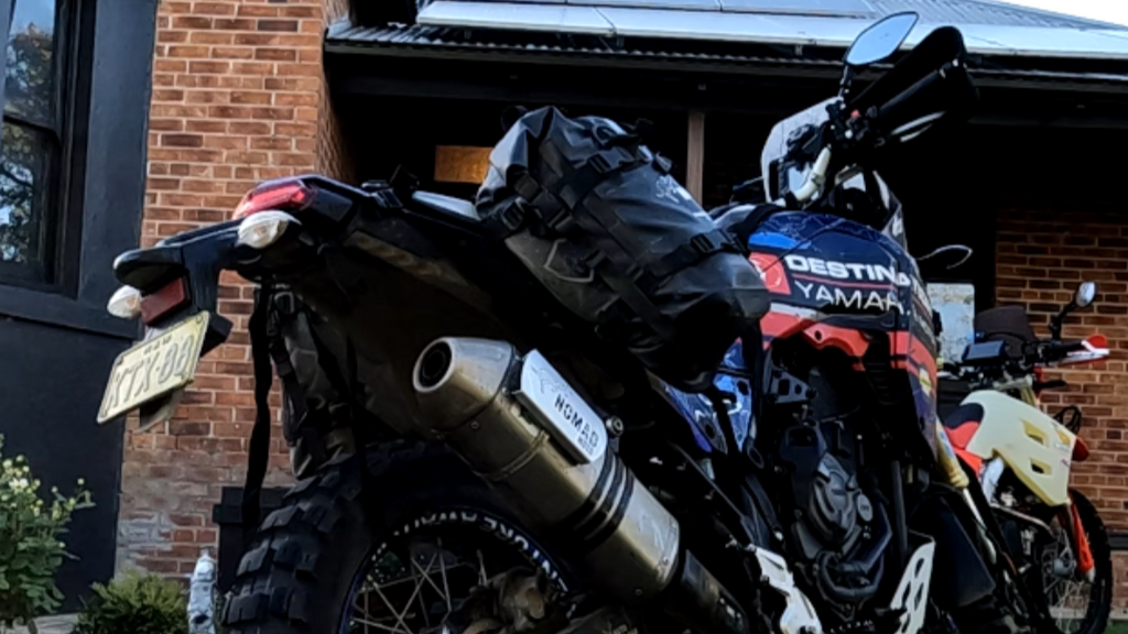 NOMAD MOTO Adjustable Stockman Rackless Base System - NOMAD MOTO